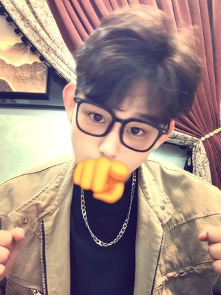 这特效太炸裂了 我的美颜还是太保守了