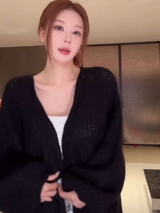#时髦穿搭 #针织开衫#休闲针织开衫 #慵懒风穿搭 #针织衫