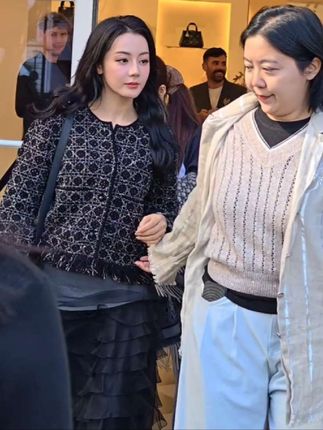 0930迪丽热巴 巴黎时装周#迪丽热巴 #迪丽热巴美神降临