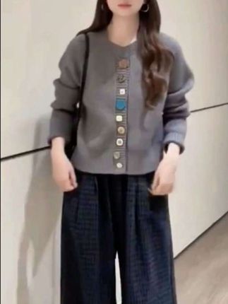 #穿出自信穿出美丽 #春秋穿搭 #谁穿谁漂亮 #时尚气质穿搭 #女神范