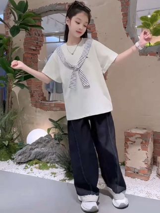 #创作灵感 女童套装2025夏季新款洋气儿童学院风夏装中大童蕾丝牛仔裤两件套#高品质童装#生女儿就是用来打扮的#夏天该有的样子