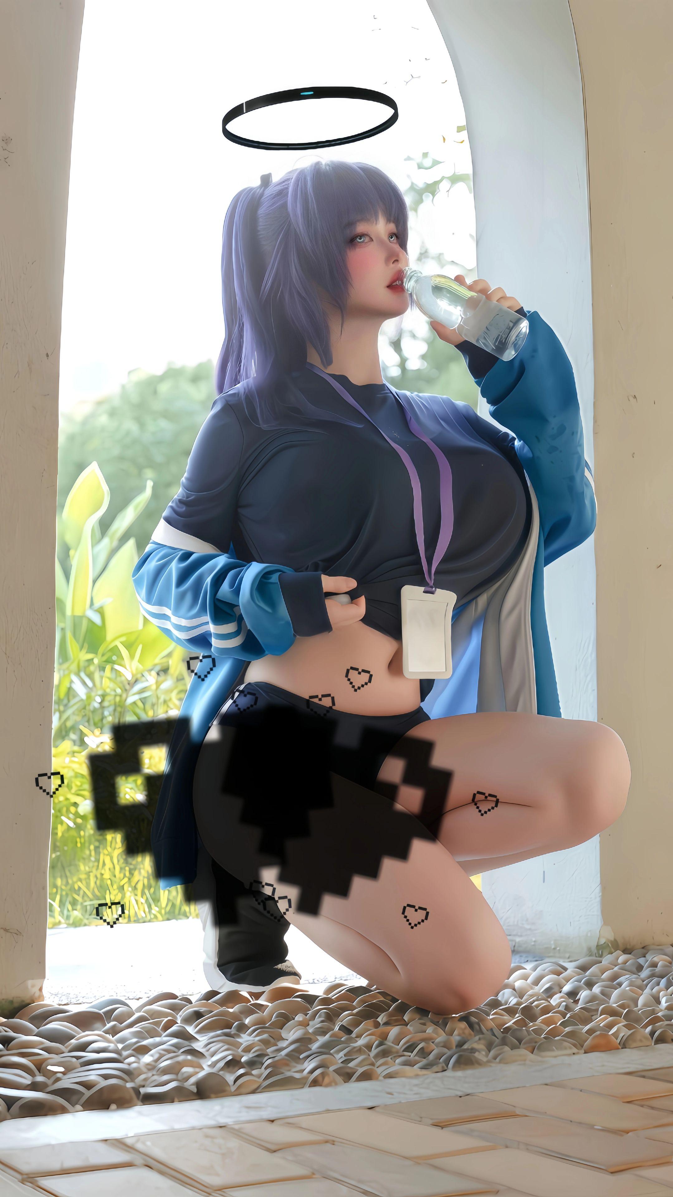 我减肥瘦了两斤。#cos #cosplay #早赖优香 #蔚蓝档案 #大长腿