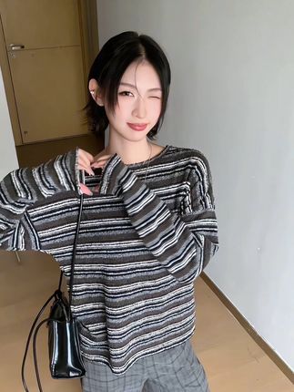 #ootd穿搭分享 #显身材穿搭 #条纹控 #慵懒风穿搭 #穿搭女装