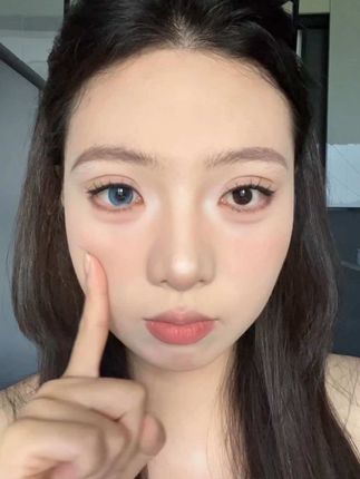 蓝瞳上眼 瞬间出片#美瞳 #伊娃爱 #半年抛 #蓝瞳 #自然光