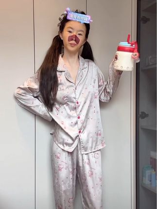 春秋夏季HelloKitty冰丝长袖睡衣#爱了爱了 #宅家睡衣秀 #强烈推荐 #睡衣控 #在家也要美美哒