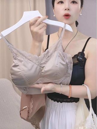 性感蕾丝一片式运动吊带背心内搭薄款美背舒适打底透气夏季无痕#每日分享 #面料超级舒服 #女神必备单品 #美背背心 #每日推荐