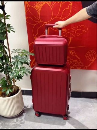 结婚行李箱红色订婚陪嫁箱女新娘婚礼拉杆箱密码嫁妆箱子结实耐用#嫁妆箱 #行李箱拉杆箱 #红行李箱 #嫁妆箱子 #耐用箱子