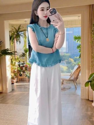 #夏日轻氧感穿搭给视觉降降温 #摆脱路人感的小个子女生穿搭 #遮肉显瘦遮肉减龄 #小个子显高显瘦穿搭 #洋气减龄套装推荐 小个子休闲简约气质上衣女2025夏季新款复古百搭木耳边格纹背心女