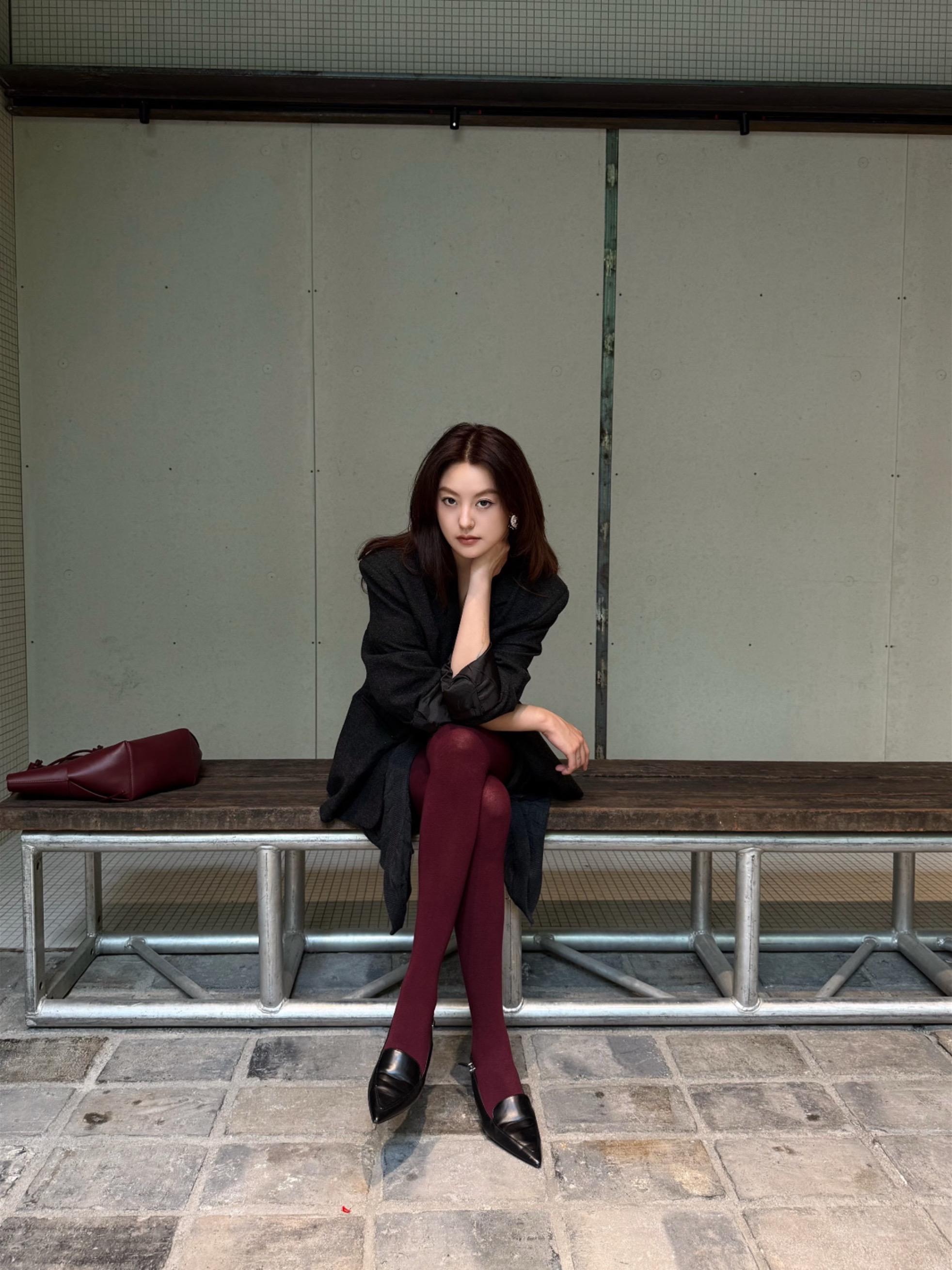 永远的安可拉。灰红也这么好看