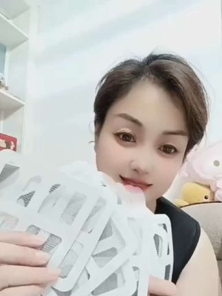 我看谁还在用手抠地漏上的毛发,有了它你就直接把它贴在既干净又卫生,关键是还很便宜,家里有卫生间的赶紧试试吧!#地漏贴 #自用好物推荐