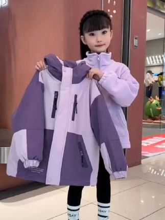女童冲锋衣外套秋冬款2025新款时尚洋气中大儿童冬装加厚连帽春季衣服潮#女童外套 #三合一冲锋衣 #生女儿就是用来打扮的 #秋冬必备 #保暖又好看