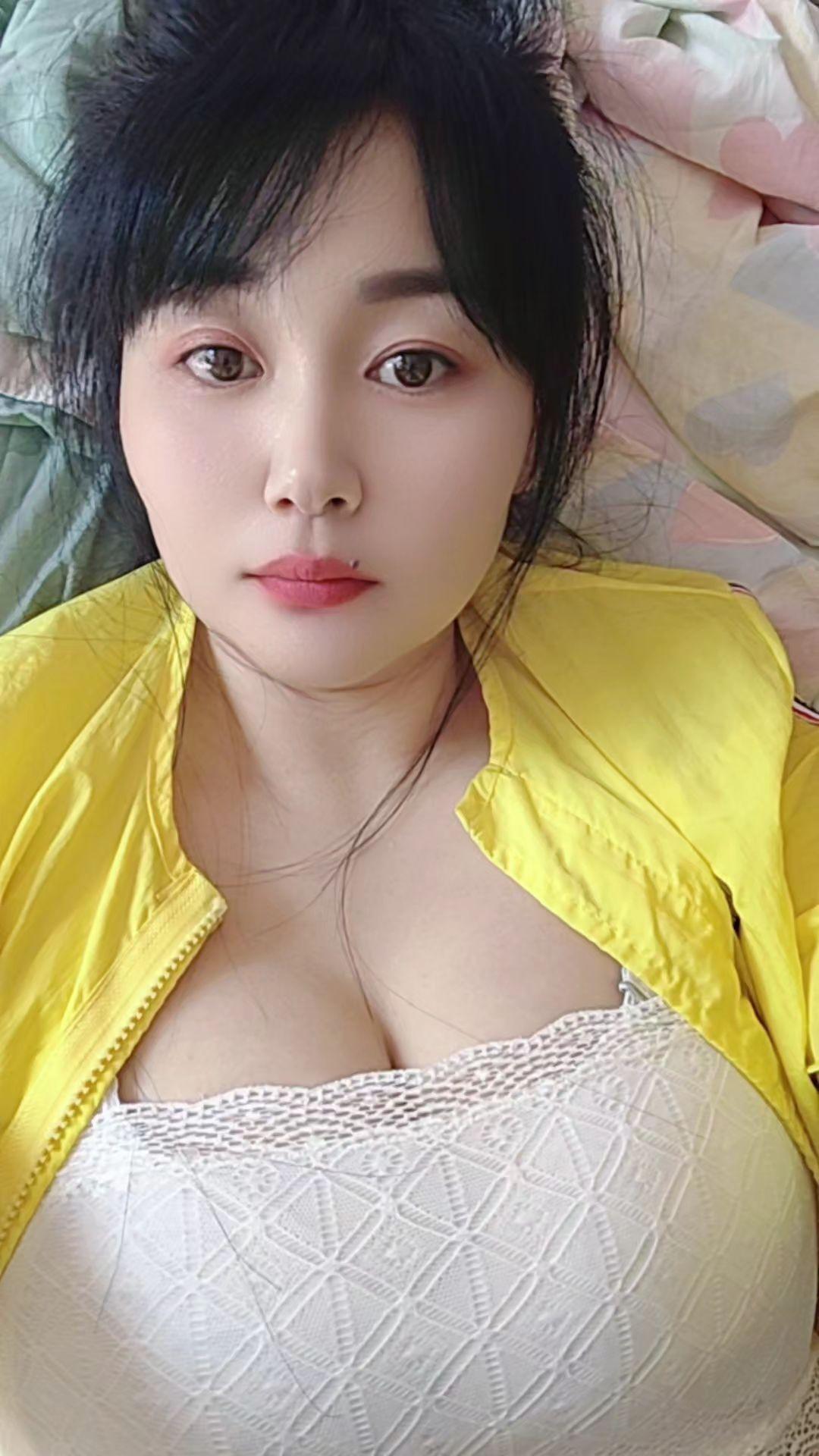一个人太无聊了,想出去溜达。有没有一起的,