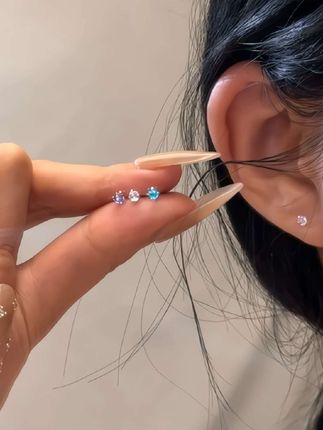 是洗澡睡觉都不用摘的小耳钉哦#耳饰搭配 #精美耳饰 #美出新高度 #时尚饰品 #耳饰控