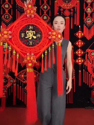 结婚,乔迁搬新家都在选这款,鎏金葫芦多子多福,方形经典大气,简单不简约,低调有内涵#客厅背景墙 #婚庆用品 #玄关 #桃木挂件 #接福接财接好运