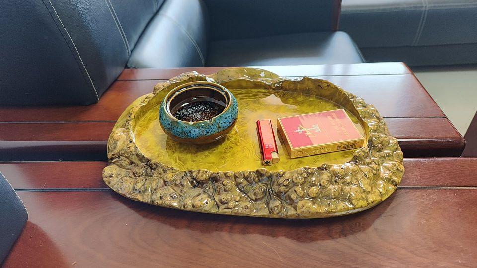 款式外观:牛 材质做工:牛 尺寸大小:小件刚好 包装礼盒:保护到位,打开惊喜,感观质迪拜,#我在抖音买买买