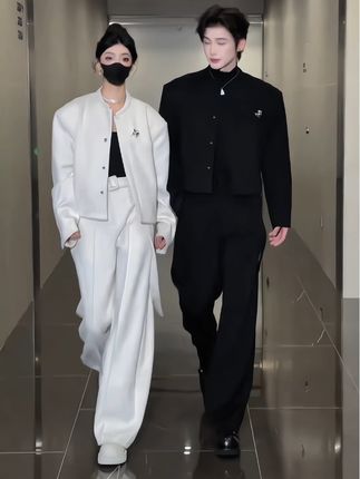 #时尚套装 #穿出高级感 #帅气穿搭 #痞帅男士立领夹克外套套装#龙叨同款休闲外套裤子两件套@DOU+小助手 @DOU+上热门