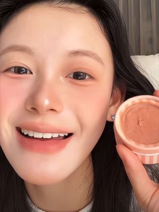 这个浮雕腮红怎么画都不会出错,百搭又显嫩!! #腮红 #腮红打法 #腮红推荐