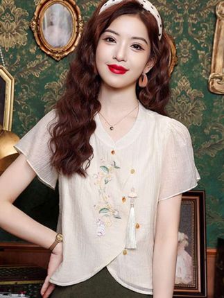 【送吊坠】刺绣小衫2025夏季宽松短袖中国风不规则盘扣衬衫上衣女#洋气小衫 #国风穿搭 #不规则上衣 #宽松短袖 #面料柔软舒适