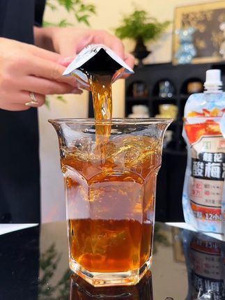酸梅汤真的是夏日的快乐水啊!关键配料也特别干净!酸酸甜甜好喝还划算#超便宜超划算 #酸梅汤 #夏日饮品#仙女都在喝什么 #清凉一夏
