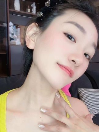 趁现在这个天气不冷不热的,赶紧重视起来#脖子上的小肉粒