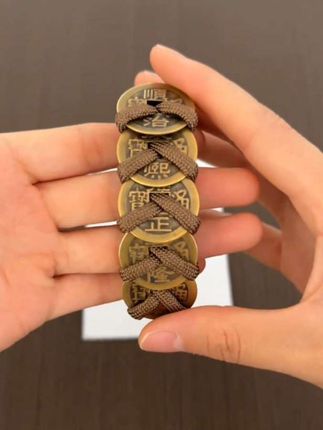 五帝钱纯手工编织#手工爱好者 #手工 #五帝钱 #五帝钱手链 #万物皆可盘