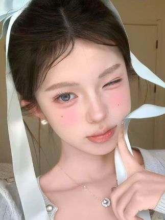 #张予曦毕雯珺真拍了红裙抱 #深情眼 #张予曦 #毕雯珺