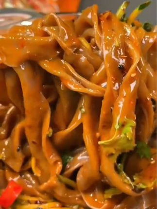 这价到手10袋荞麦鲜凉皮,太好吃了!#鲜凉皮 #鲜凉皮开袋即食#解馋 #手工凉皮太好吃了 #今天吃什么