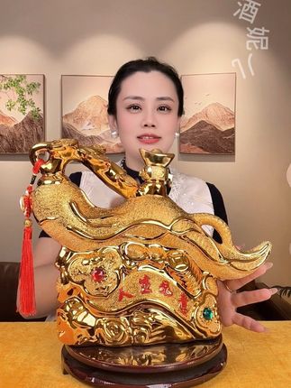 杏花村人生如意收藏酒 景德镇高端陶瓷和杏花村美酒联合打造的经典美酒,1500毫升3斤酒水,53度黄金度数,送人送礼收藏摆柜太合适了!#白酒#杏花村#好喝不贵#清香型白酒