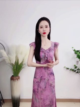 #碎花连衣裙 #连衣裙 #连衣裙穿搭 #无限回购的宝藏单品