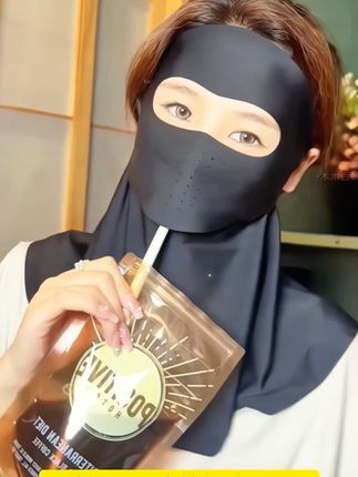 天气越来越热了!现在出门都在用这款可以喝水的全脸护脖防晒面罩了!真的太方便了,好用不贵!#全脸防晒面罩 #防晒面罩 #夏季必备好物