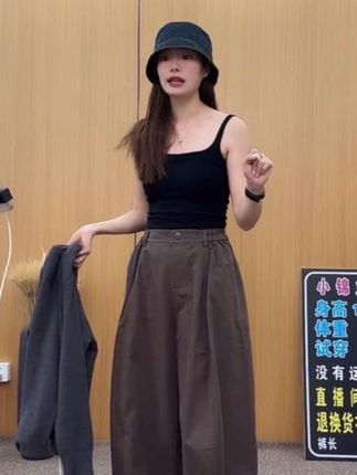 #秋季新款#显高显瘦 #休闲减龄穿搭 #百搭裤子 #慵懒风穿搭 @DOU+上热门