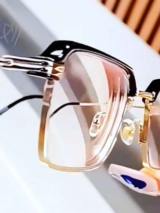 高档老花镜中老年高清防蓝光护目男女通用时尚超轻老人老光眼镜#种草 #上热门 #创作灵感 #福建好物商城