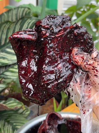 #景谷红肉 这个红彤彤又麻麻辣辣的景谷腌红肉你吃过吗?它是我们云南普洱的一道特色美食,口感是麻辣爽口,下酒下饭相当板扎,开水泡冷饭也能吃上三大碗#家乡特色 #红肉#普洱美食 #云南腌红肉