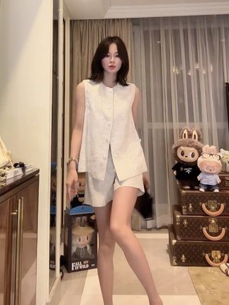 #夏日轻氧感穿搭给视觉降降温 #我的ootd穿搭 #今日穿搭 #时髦精look被我轻松拿捏 #甜美穿搭