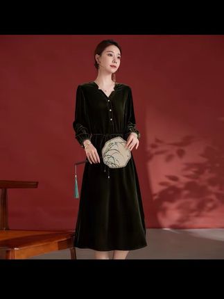水墨佳人真丝丝绒连衣裙82498538#穿出高级感 #高级感穿搭 #优雅气质 #新款连衣裙 #女装连衣裙