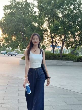 人生精彩的不是成功的一瞬间,而是坚持的每一个过程#夏季穿搭 #韩系穿搭 #今日穿搭 #穿搭分享