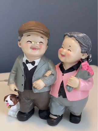 #创作灵感 创意相守老头老太太相伴爷爷奶奶创意时尚电视柜电视柜装饰品摆件#相守一生摆件 @巨量千川