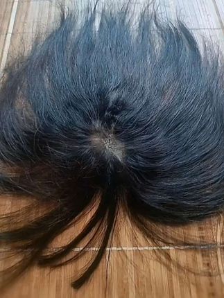 分享如何同时带两顶假发片,因为我们这一款是轻薄透气,可以让你原来的假发不用扔,同时戴两顶假发都不闷热,可以遮盖更多的白发#增发补发遮盖白发 #全真发手工钩织