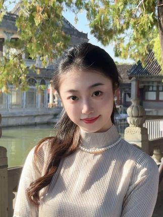 在颐和园 #氛围感拍照 #颐和园 #旅行记录 #今天穿什么香