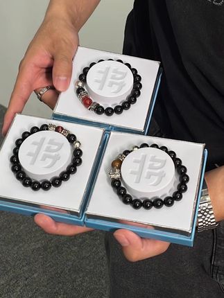 热血启航|三船长的自由之旅,#将者航海王联名手链 #航海王 #路飞 #特拉法尔加罗 #尤斯塔斯基德