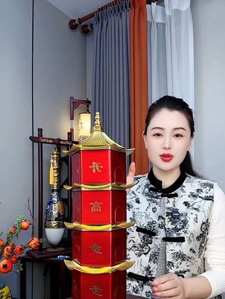 1200毫升大容量,滴滴清香,杏花村地缸固态法白酒,绵柔清香,好喝不上头,酒瓶也是高端大气上档,摆在餐桌上是美酒,收藏摆柜就是高端艺术品#高档大气上档次 #摆件 #酒水 #美酒 #送礼佳品