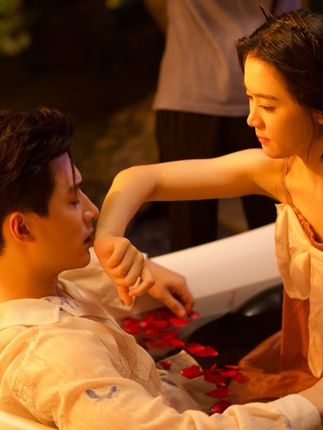 #岁岁怀安 让我来看是谁还没有预约喔👀#王皓祯 #翟一莹