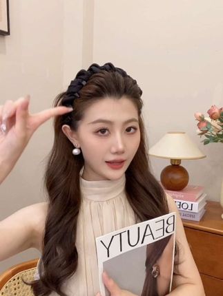巨饱满 正反两戴齿梳波浪发箍,搭配任何发型都很好看#发箍这样戴好美 #发箍#高颅顶#碎发整理#修饰脸型