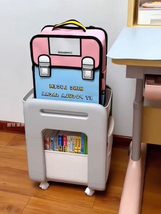 放学孩子回家书包到处乱放,可以安排一个#小推车置物架,书包书本文具都可以收纳,拿取方便还不占地方。#书包置物架#移动置物架 #收纳整理 #开学必备