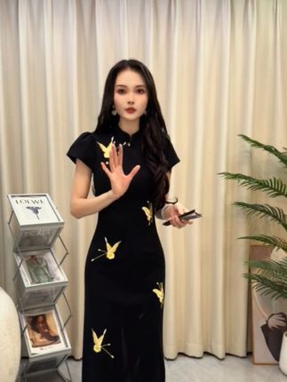 #好物推荐🔥 新中式黑色复古改良旗袍连衣裙收腰显瘦气质时尚性感#旗袍 #谁穿谁好看 #面料柔软舒适 #高级感穿搭