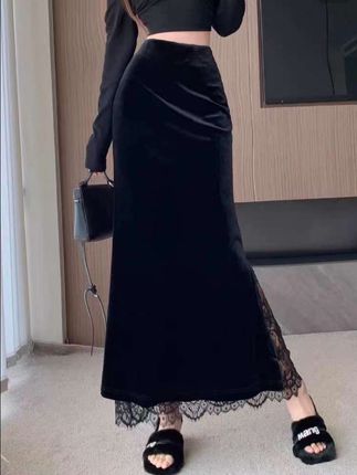 #鱼尾半身裙 #谁穿谁好看 #初秋穿搭 #穿出自己的风格 #穿出自信穿出美丽