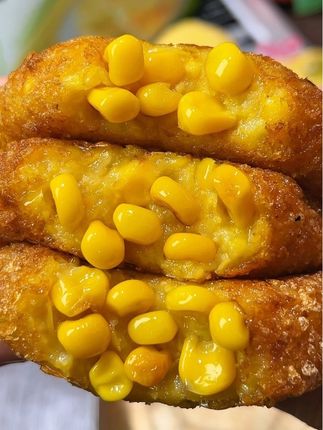 玉米浆包你们一定要试试,糯糯唧唧的满口都是玉米的香#软糯香甜 #解馋 #十月稻田玉米浆包 #早餐吃什么