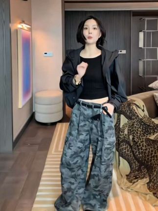 #户外感穿搭 #迷彩工装裤 #时尚休闲穿搭 #气质穿搭 #穿搭