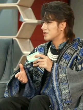 @慕容琳子¹⁹⁹ #慕容景天参加央视国潮共创团队合播现场采访#让我们期待你的融合歌曲《上春山》@慕容景天