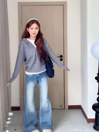 温柔风麻花连帽针织开衫女秋冬韩系慵懒拉链毛衣外套收腰短款上衣#每日分享 #秋冬穿搭 #慵懒风穿搭 #女装穿搭